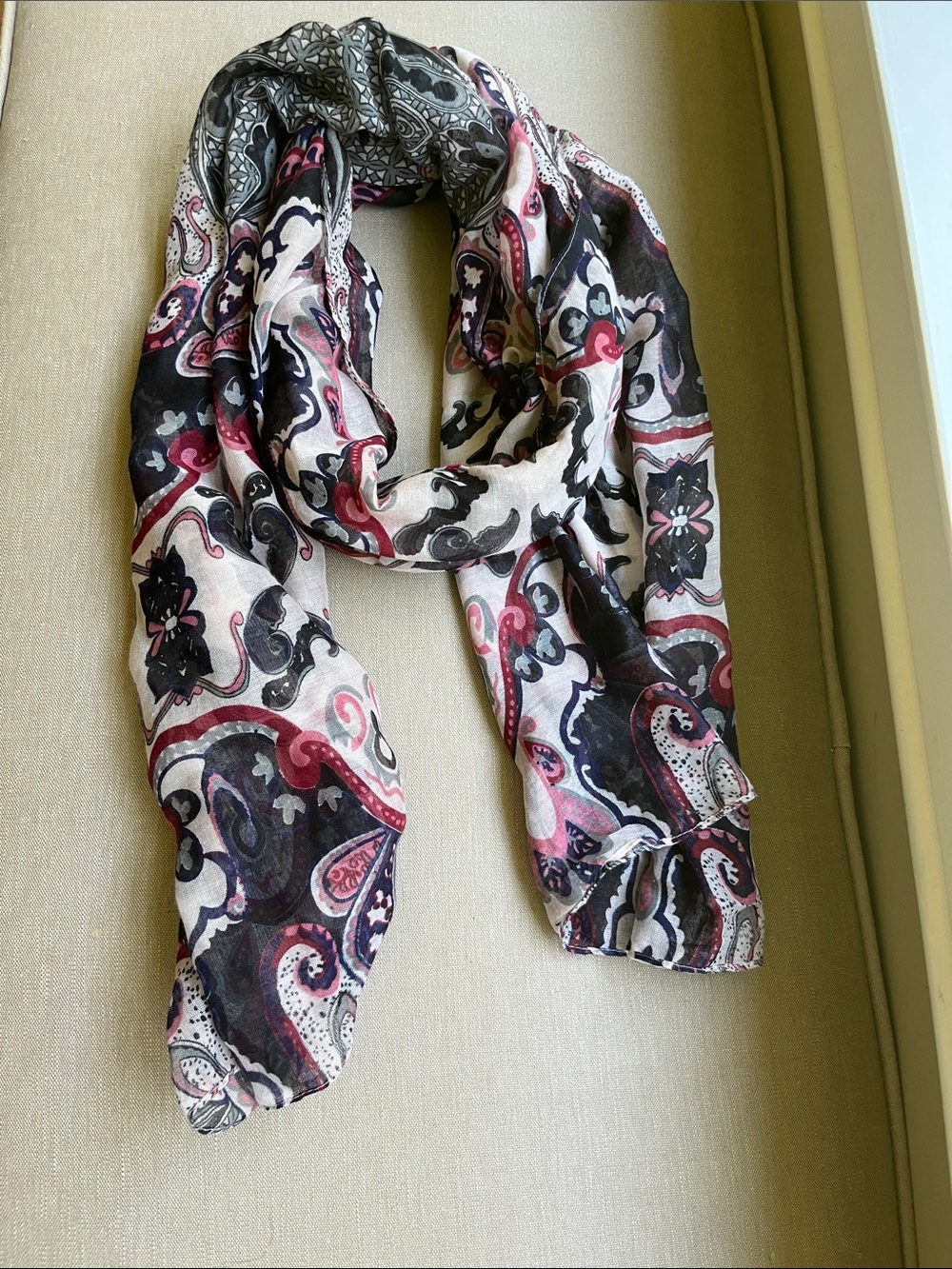Pink Wine Black Gray Lightweight Paisley Scarf - Picture 2 of 4